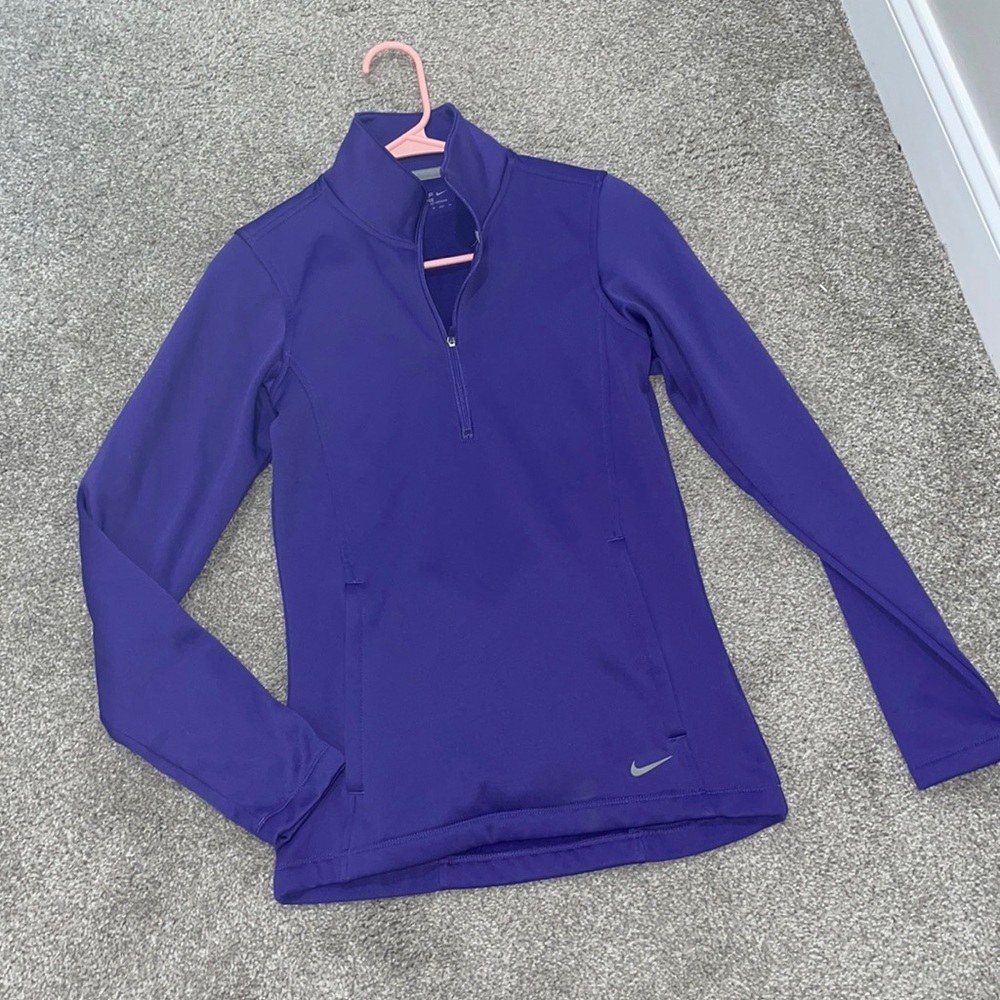 Women’s Nike Pullover